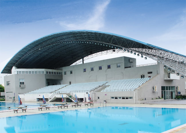 海林游泳馆网架